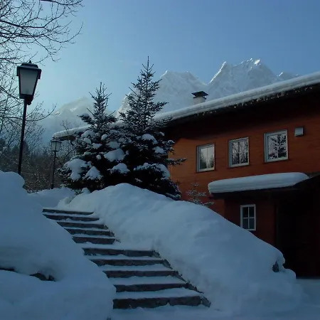 Ferienwohnung Alpina Apartment *